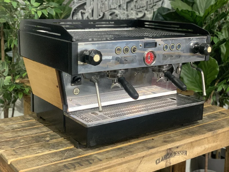 ---La Marzocco Linea PB Custom Wood 2 Group Black