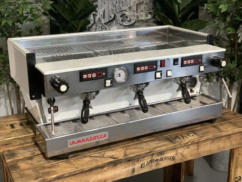 - Foldable and portable cat bagLa Marzocco Linea Classic 3 Group White w Chrono