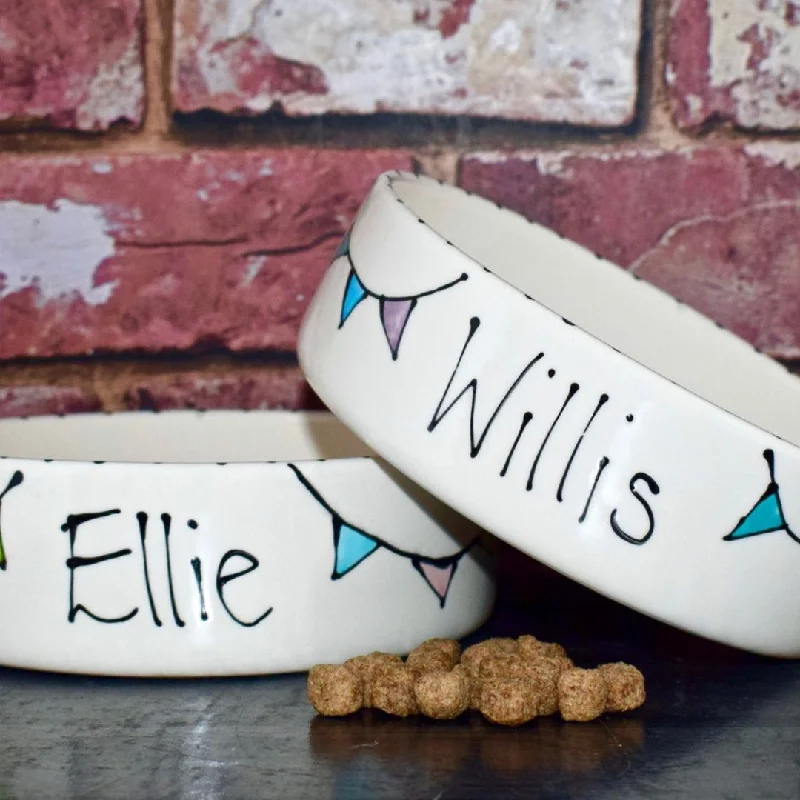 - ​​Christmas pet Christmas clothingPersonalised Bunting Design Dog Bowls