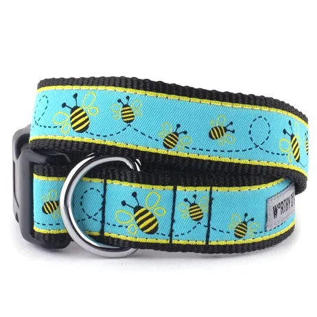   . **Dog bathing brush massage**Busy Bee Dog Collar