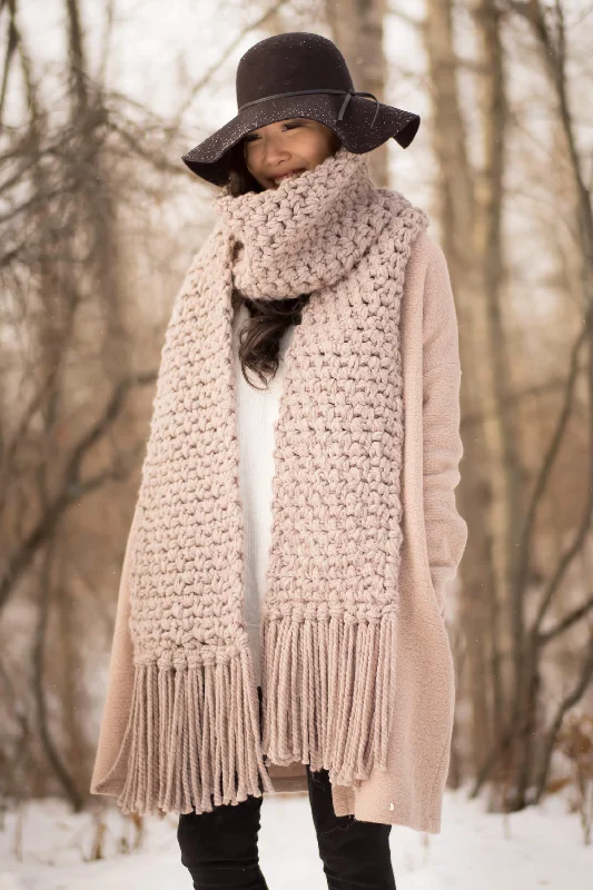  -Anti-slip claw protection raincoat FOR dogsCrochet Kit - Moss Fringe Scarf