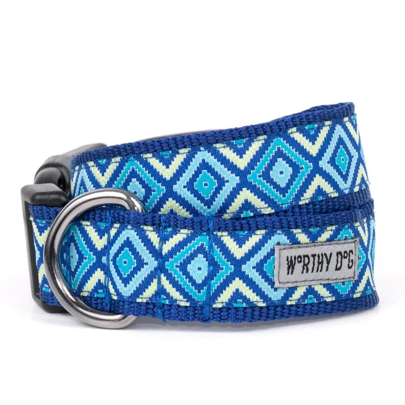  . **Dog collar is luminous and reflective**Graphic Diamond Blue Dog Collar
