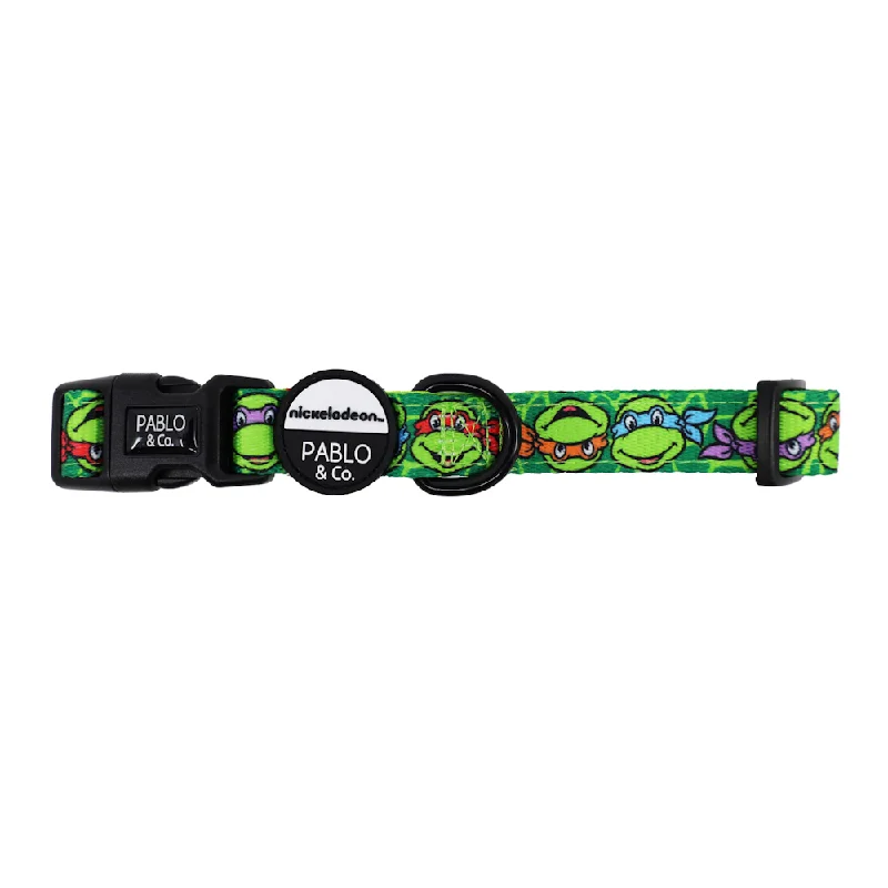  . **Cat scratching board corrugated paper**Pablo & Co: TMNT - Mutant Mayhem Dog Collar