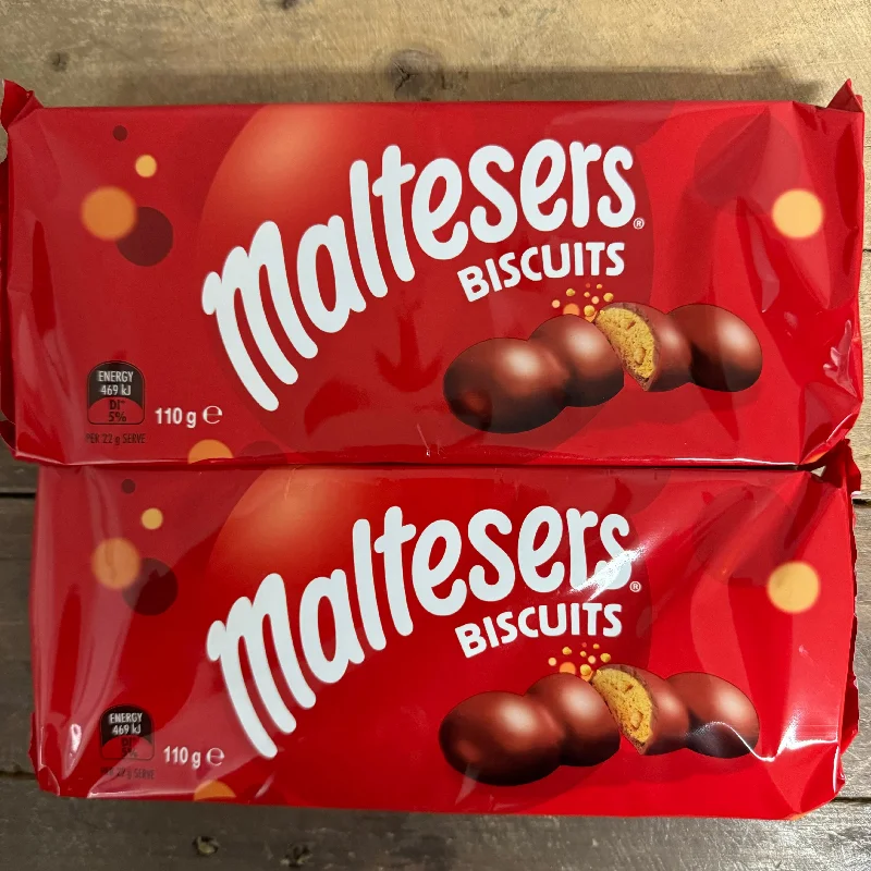 - Foldable and portable cat bag2x Maltesers Biscuits Packs (2x110g)