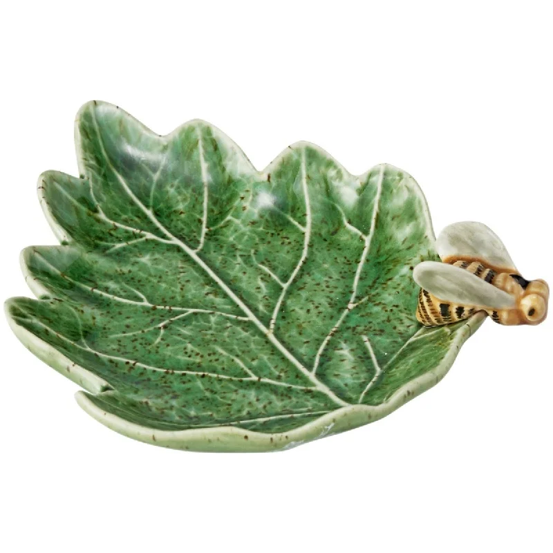 - Dog disposable foam shower gelBordallo Pinheiro Green Leaf with Bee Platter 14cm