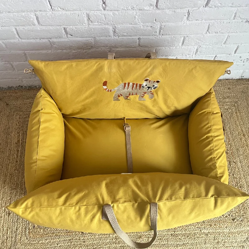 - Pet vitamin complex nutrition tabletsPoochMate OAK 3.0 : Majestic Tiger Travel Dog Bed Mustard : Medium